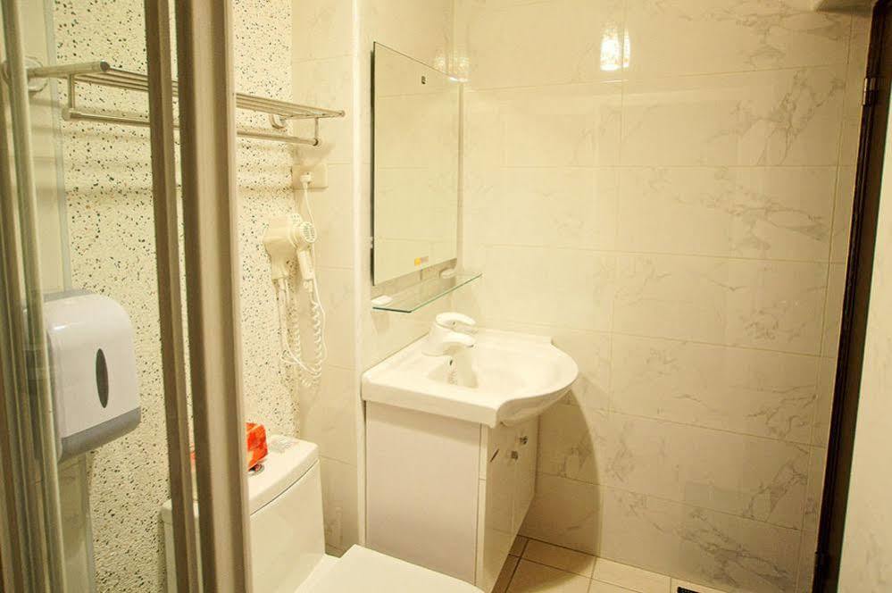 Happy Sun Apartment Taitung Exterior photo